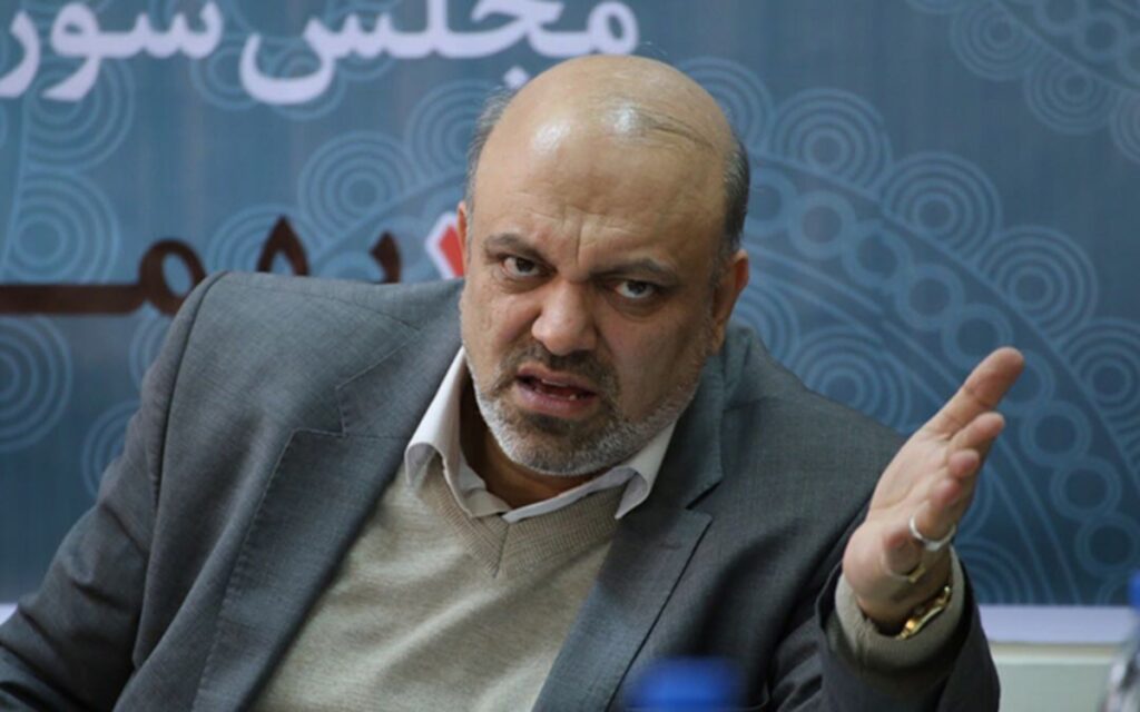 طرح سئوال از وزیر کار در خصوص دستمزد کارگران کلید خورد