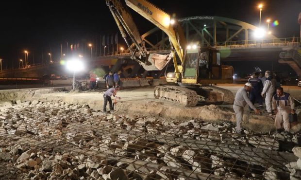 اتمام عملیات عمرانی بهسازی جاده بندر ماهشهر به بندر امام خمینی (ره) در کمتر از ۳۶ ساعت