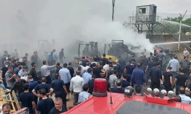 مصدومیت ۵۰ کارگر در حادثه آتش سوزی  لاستیک‌سازی «ایران یاسا »