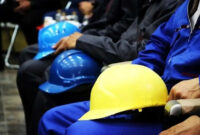 جمعی از کارگران و بازنشستگان: در دولت جدید مزد و حقوق ترمیم شود