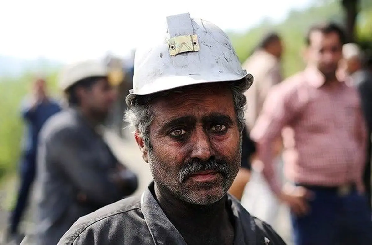 اخراج کارگر