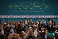 نمایی جالب از دیدار رهبری با کارگران کشور نمایی جالب از دیدار رهبری با کارگران کشور
