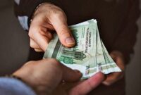 خروج اتباع دستمزد کارگر را بالا برد؟ خروج اتباع دستمزد کارگر را بالا برد؟