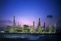 صنعت پتروشیمی در مرداب قیمتگذاری؟ صنعت پتروشیمی در مرداب قیمتگذاری؟