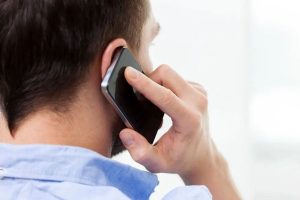 آیا کارفرما حق دارد استفاده از موبایل را محدود یا ممنوع کند؟