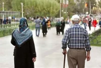 یک بازنشسته: پول ویزیت پزشک متخصص ندارم یک بازنشسته: پول ویزیت پزشک متخصص ندارم