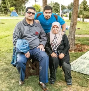 شرایط کلی برای تحت تکفل قراردادن والدین بیمه‌شده یا مستمری‌بگیر