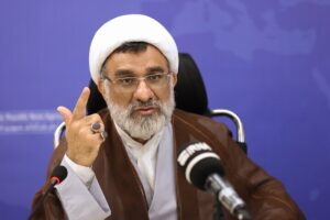 دبیر شورای عالی فرهنگی: دیگر کارمندان امیدی برای خرید مسکن ندارند