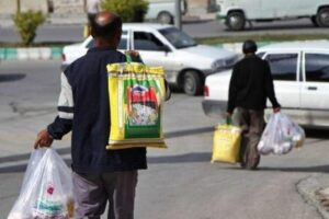 روزنامه همشهری: سفره کارگران از اول امسال تا امروز یک چهارم آب رفته است