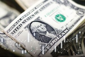 پیش بینی قیمت دلار امروز ۱ آذر ۱۴۰۴/ پس لرزه اخبار سیاسی در بازار دلار
