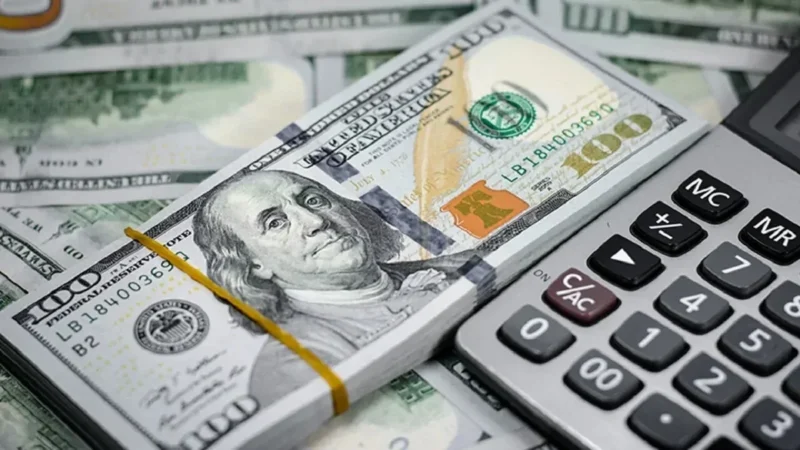 دلار ۱۲۳ هزار تومان را فتح کرد