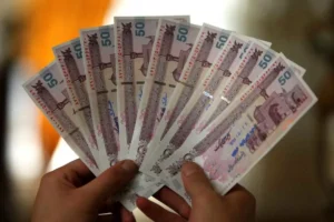 مبلغ عیدی امسال چقدر است؟