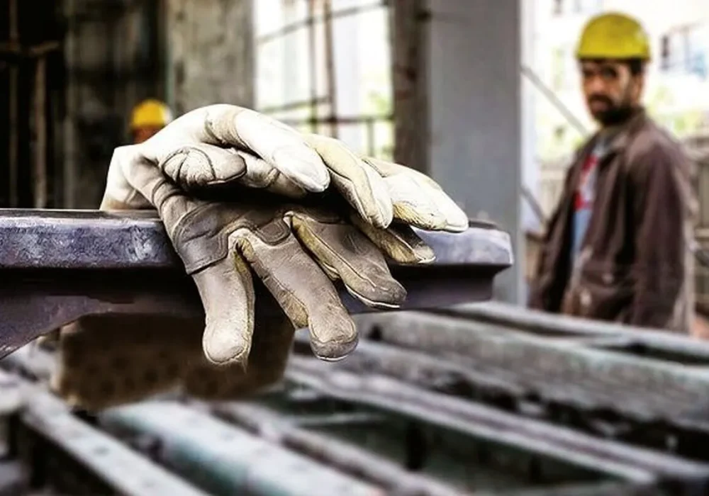 تعطیلی بین مرخصی یا مرخصی بین تعطیلات؛ چند روز از مرخصی کارگر کسر می‌شود؟