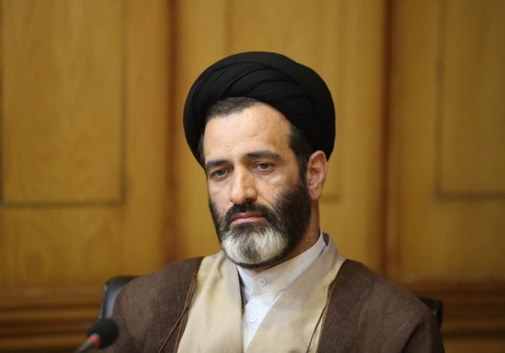 نماینده مجلس: دولت با قید فوریت لایحه ترمیم حقوق کارگران، بازنشستگان و کارکنان را ارائه دهد