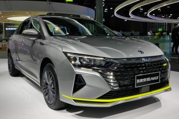 شاین مکس هیبریدی در راه ایران؛ سدان جدید ایران‌خودرو با مصرف ۵ لیتر