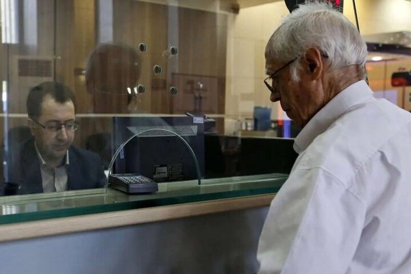 تکذیب خبر پرداخت وام ۱۲۰ میلیونی به بازنشستگان و مستمری‌بگیران