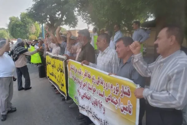 تجمع بازنشستگان در چند شهر؛ اعتراض به بیمه تکمیلی و هزینه دارو و درمان